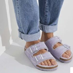 BIRKENSTOCK Arizona Shearling
Suede Leather WOME SIZE 36
Color: Purple Fog NEW
